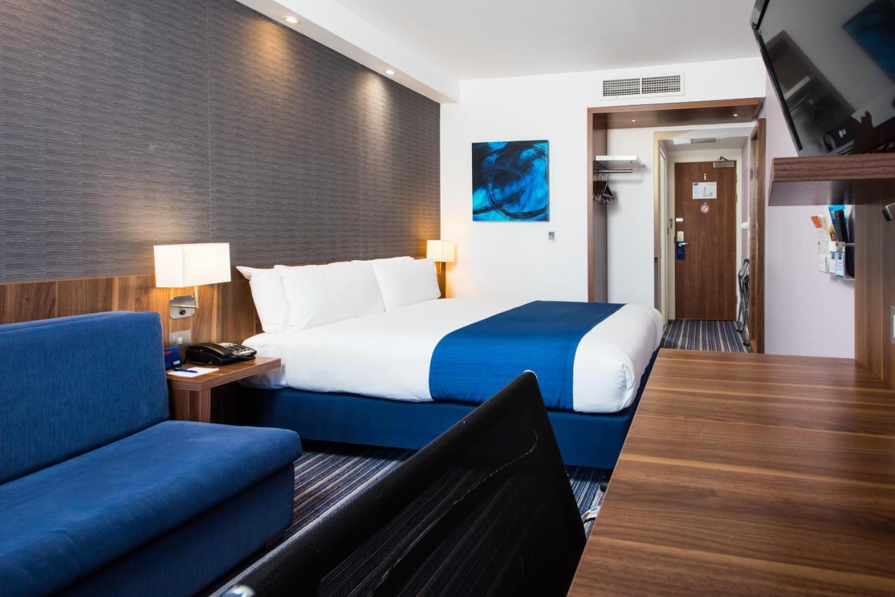 Holiday Inn Express London-Wimbledon-South, An Ihg Hotel Екстер'єр фото