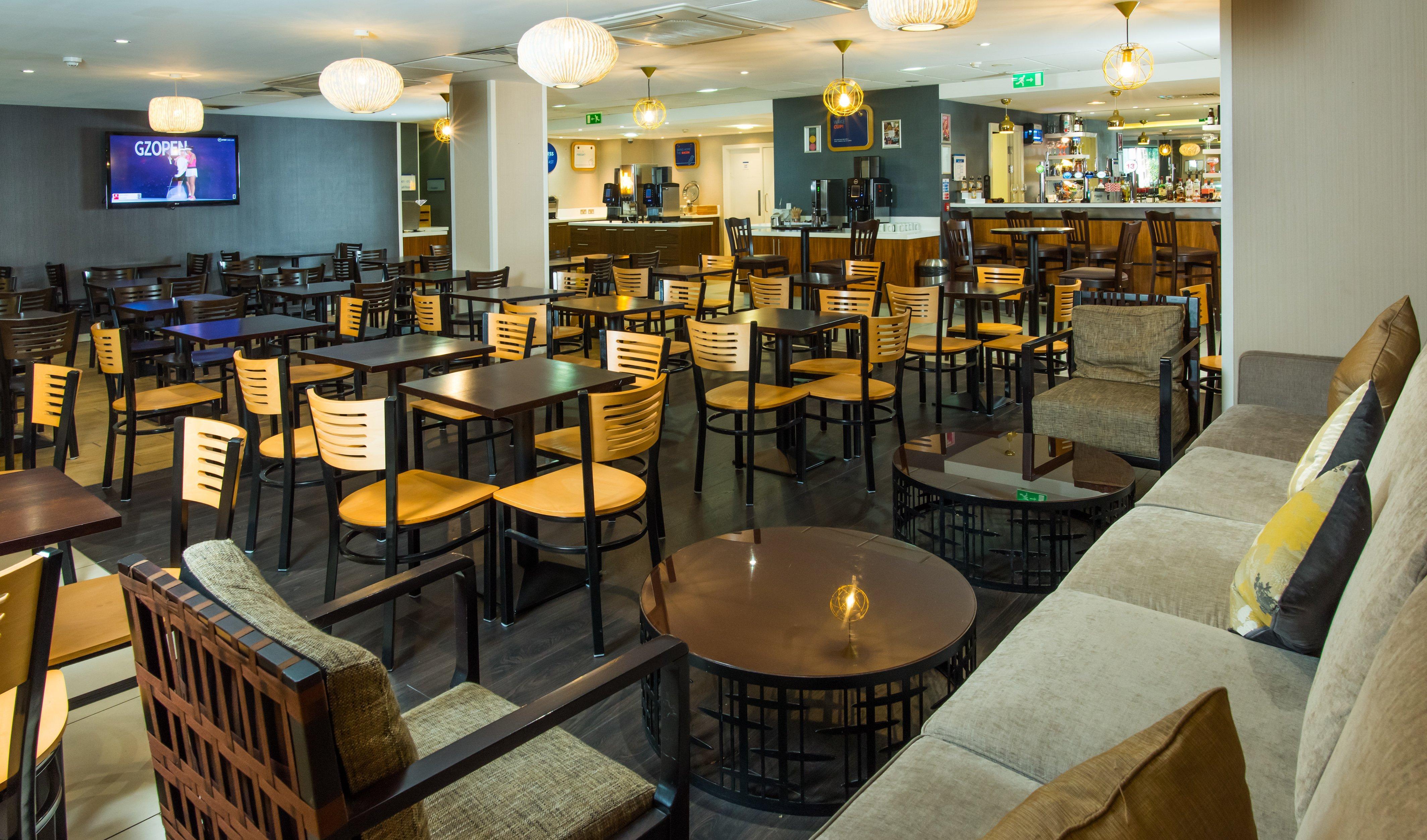 Holiday Inn Express London-Wimbledon-South, An Ihg Hotel Екстер'єр фото