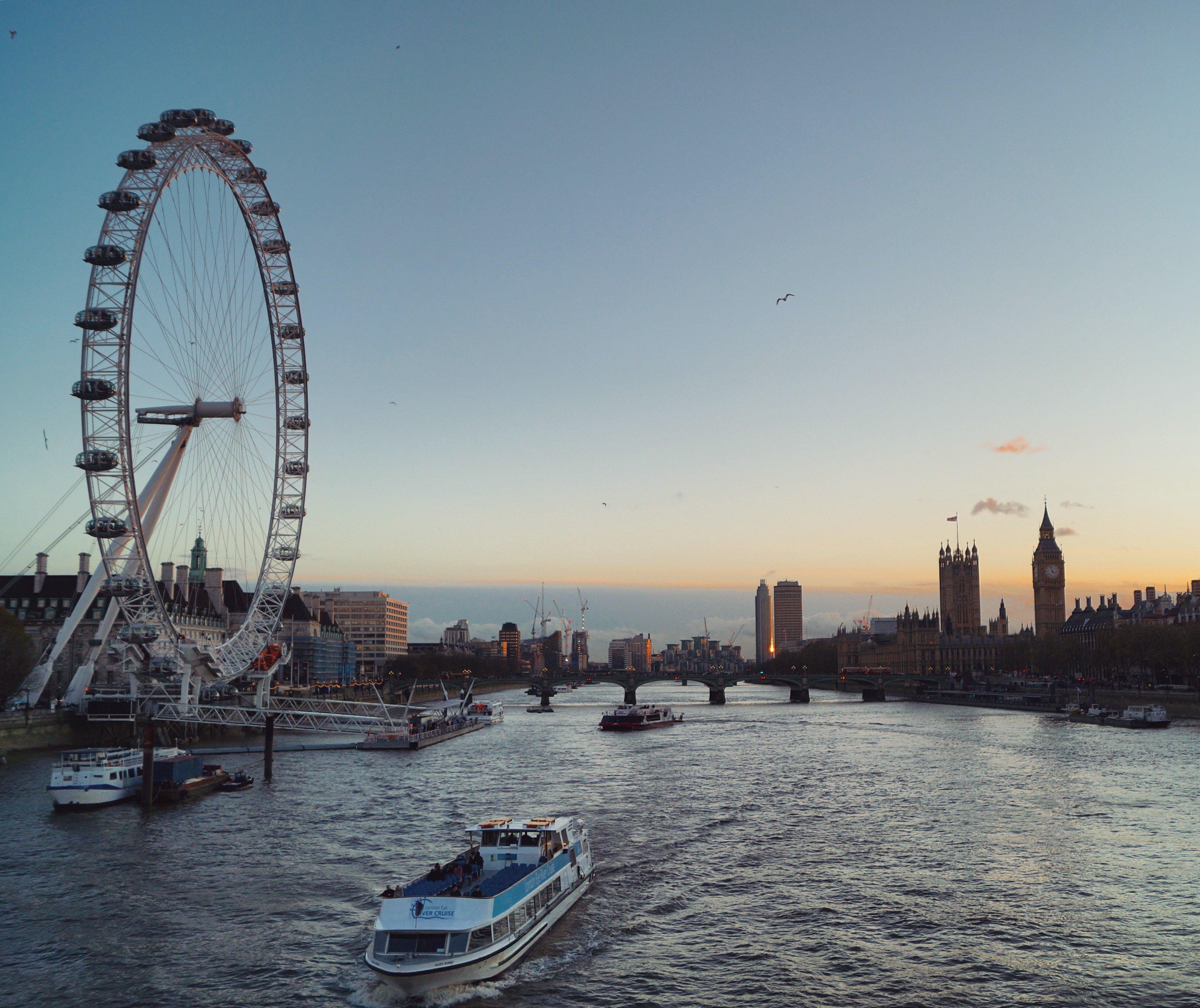 Holiday Inn Express London-Wimbledon-South, An Ihg Hotel Екстер'єр фото