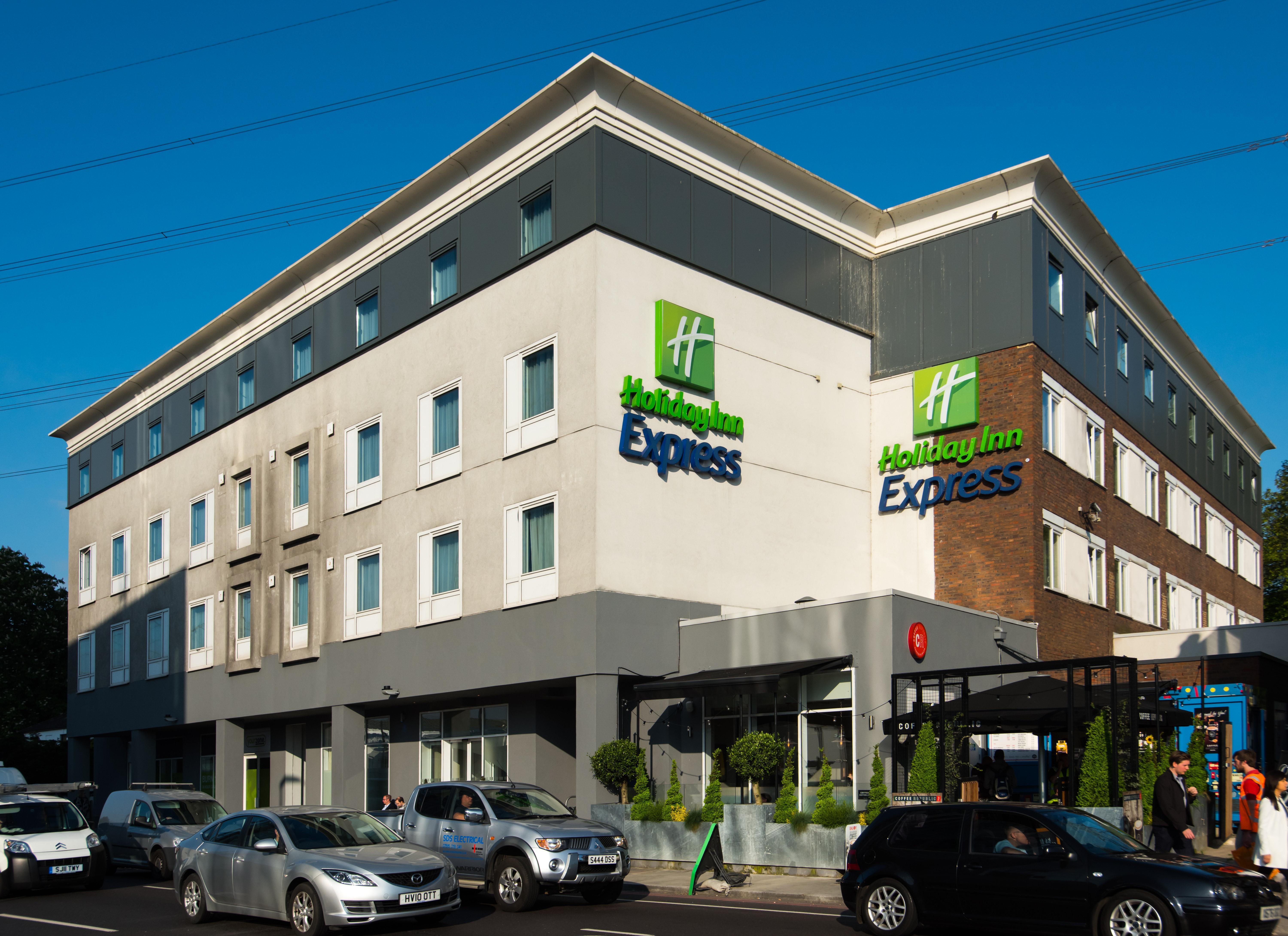 Holiday Inn Express London-Wimbledon-South, An Ihg Hotel Екстер'єр фото