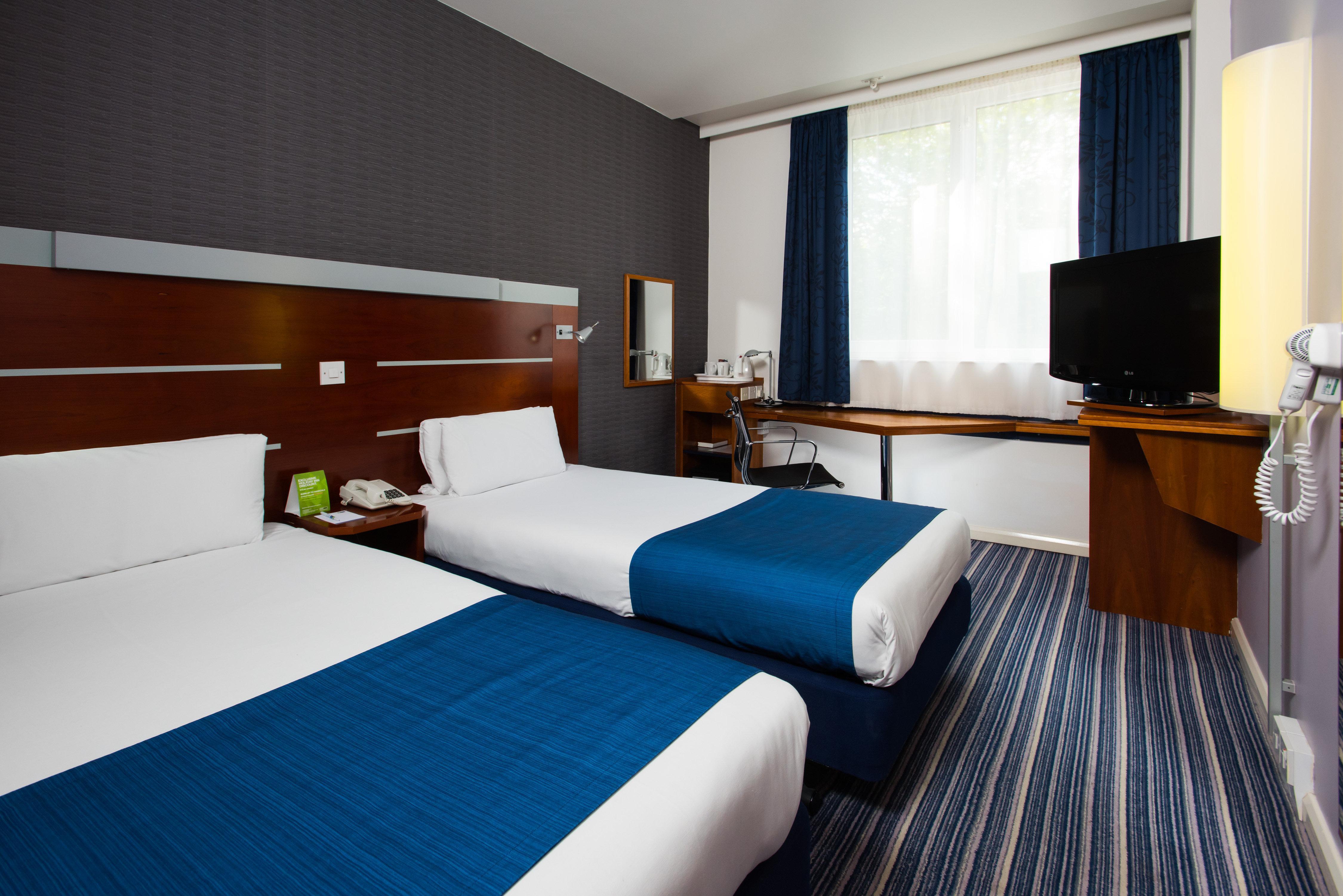 Holiday Inn Express London-Wimbledon-South, An Ihg Hotel Екстер'єр фото