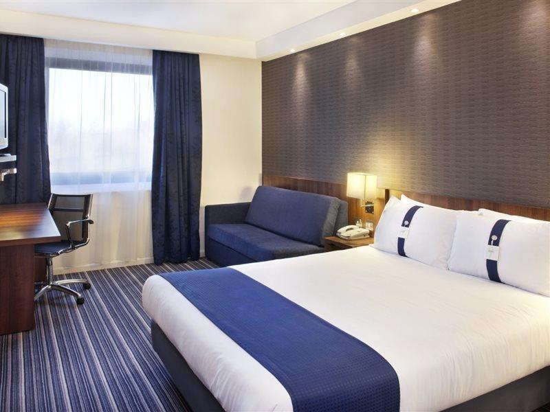 Holiday Inn Express London-Wimbledon-South, An Ihg Hotel Екстер'єр фото