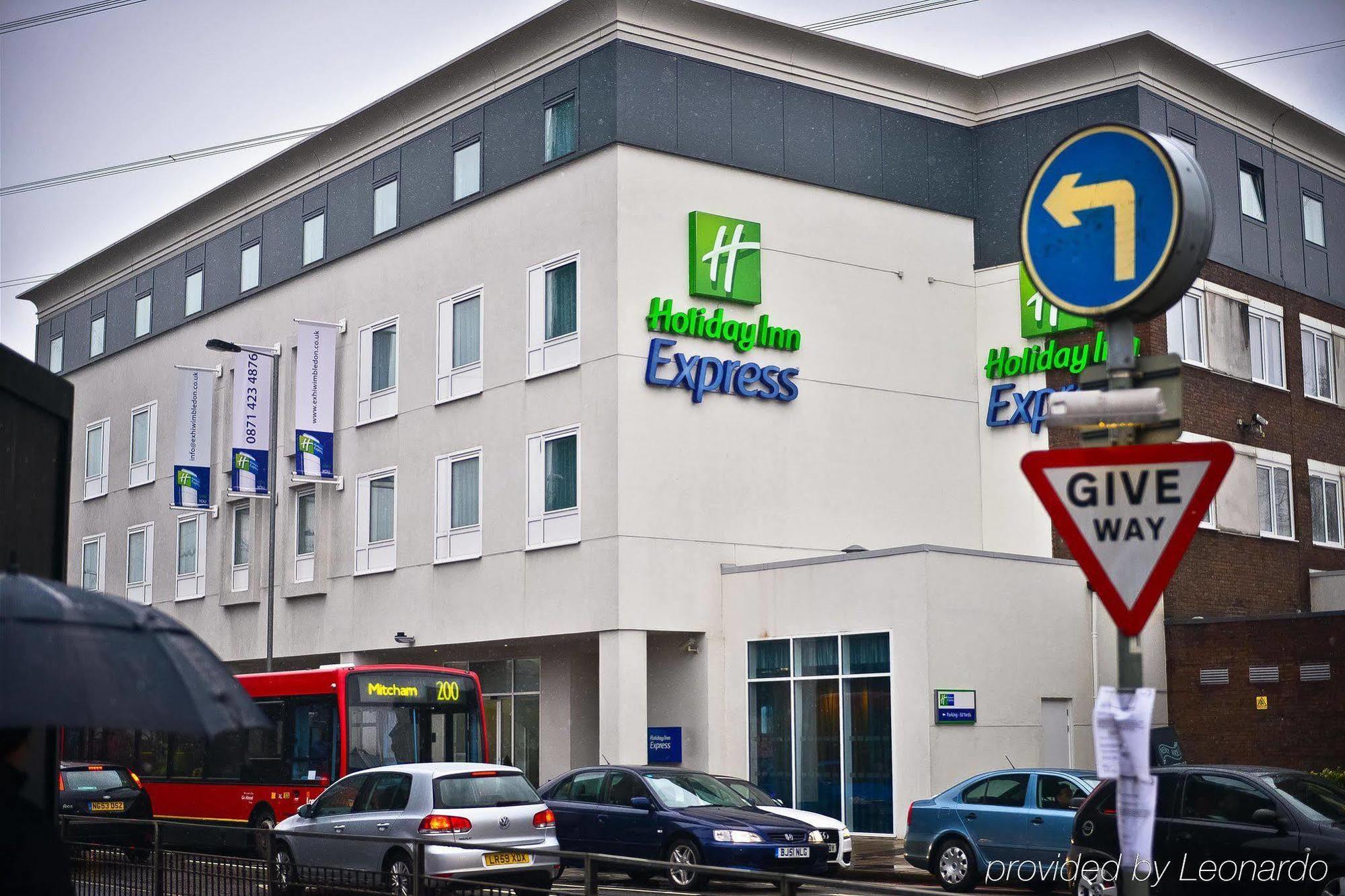 Holiday Inn Express London-Wimbledon-South, An Ihg Hotel Екстер'єр фото